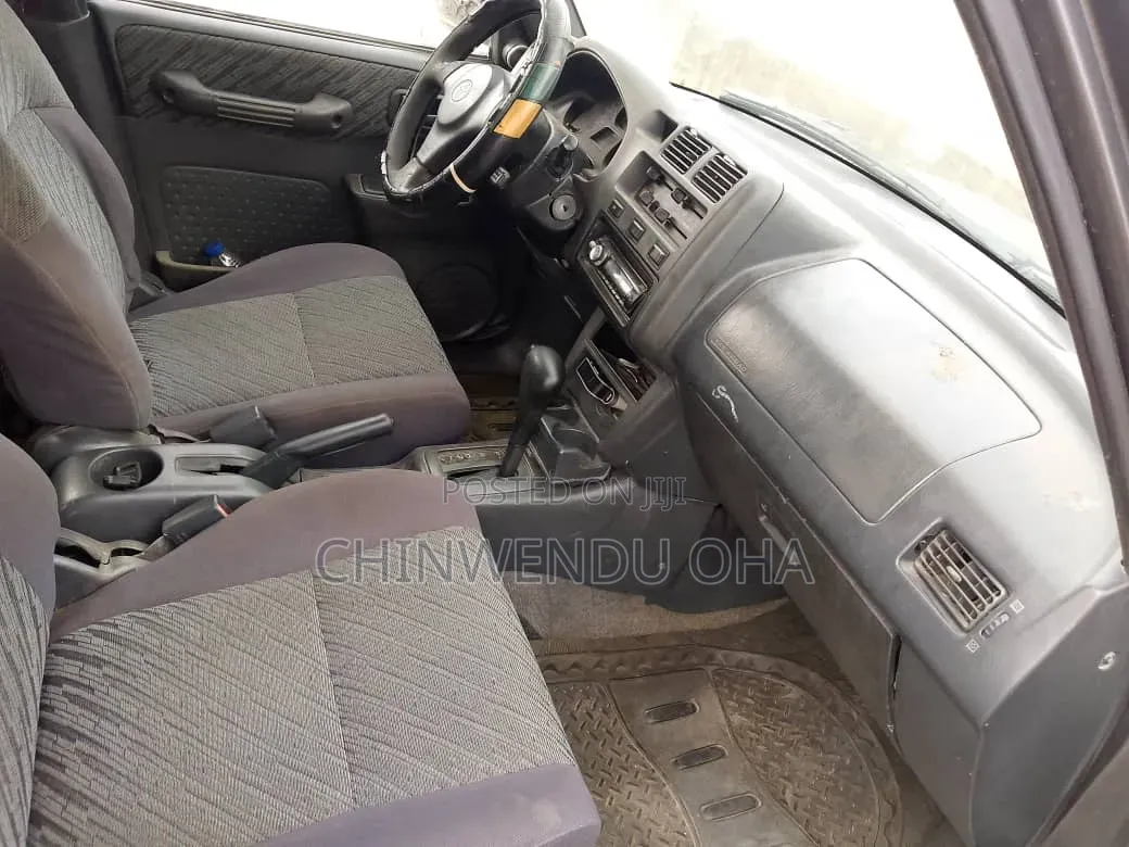 Toyota RAV4 2002 Gray