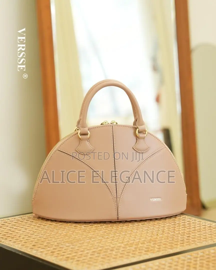Versse Medium Size Handbag