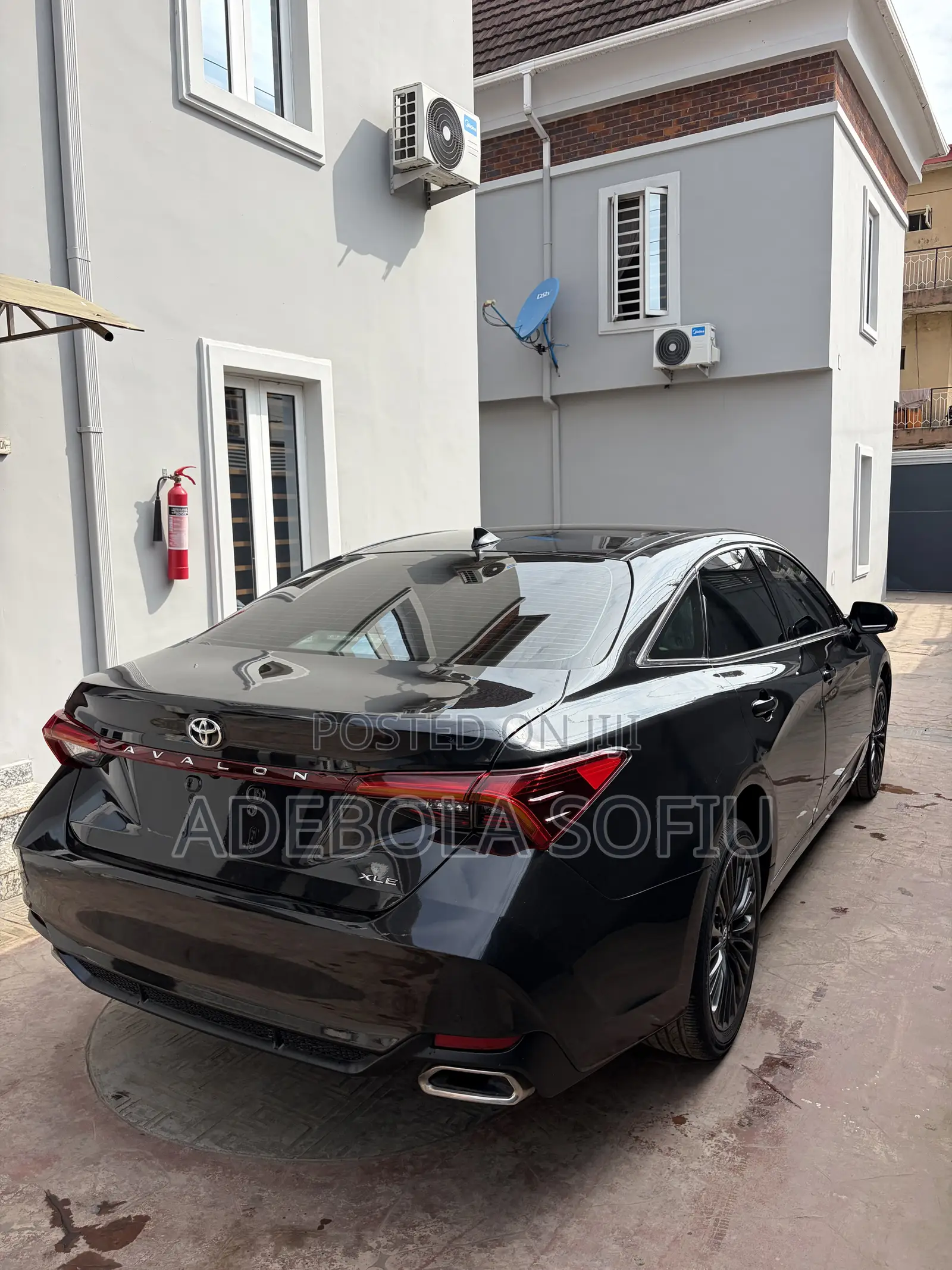 Toyota Avalon 2023 Black