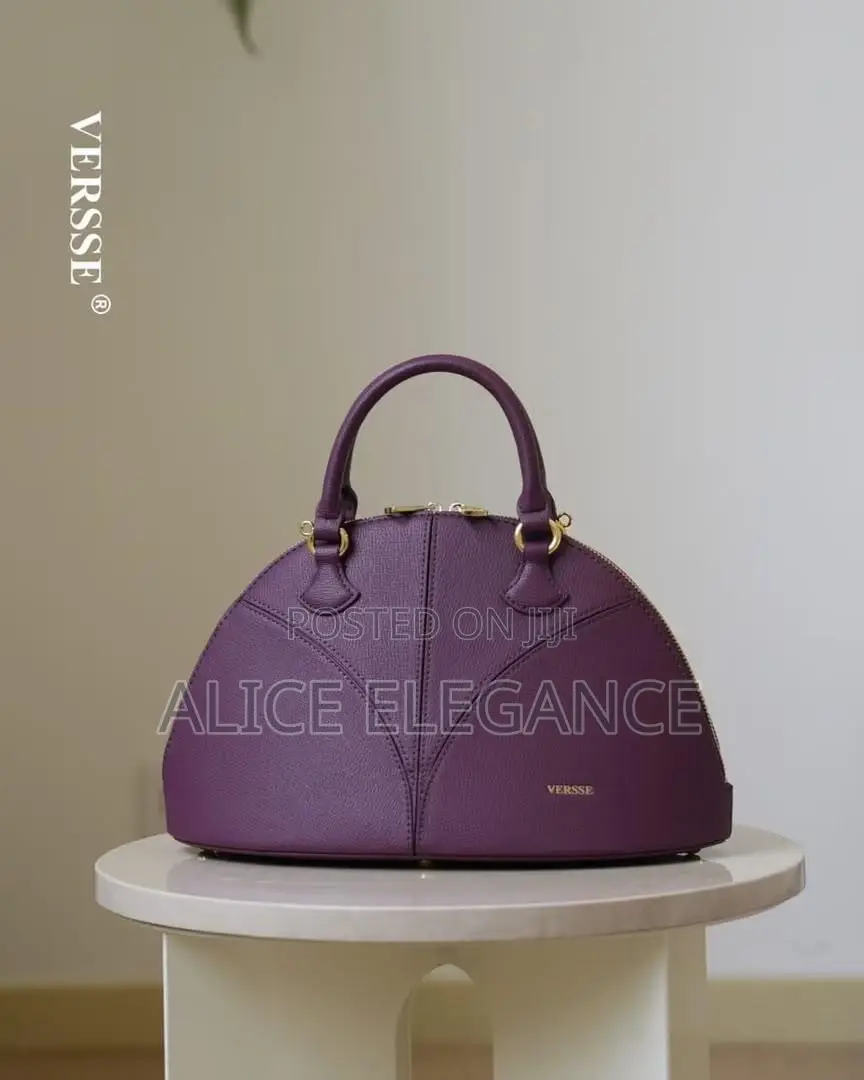 Versse Medium Size Handbag