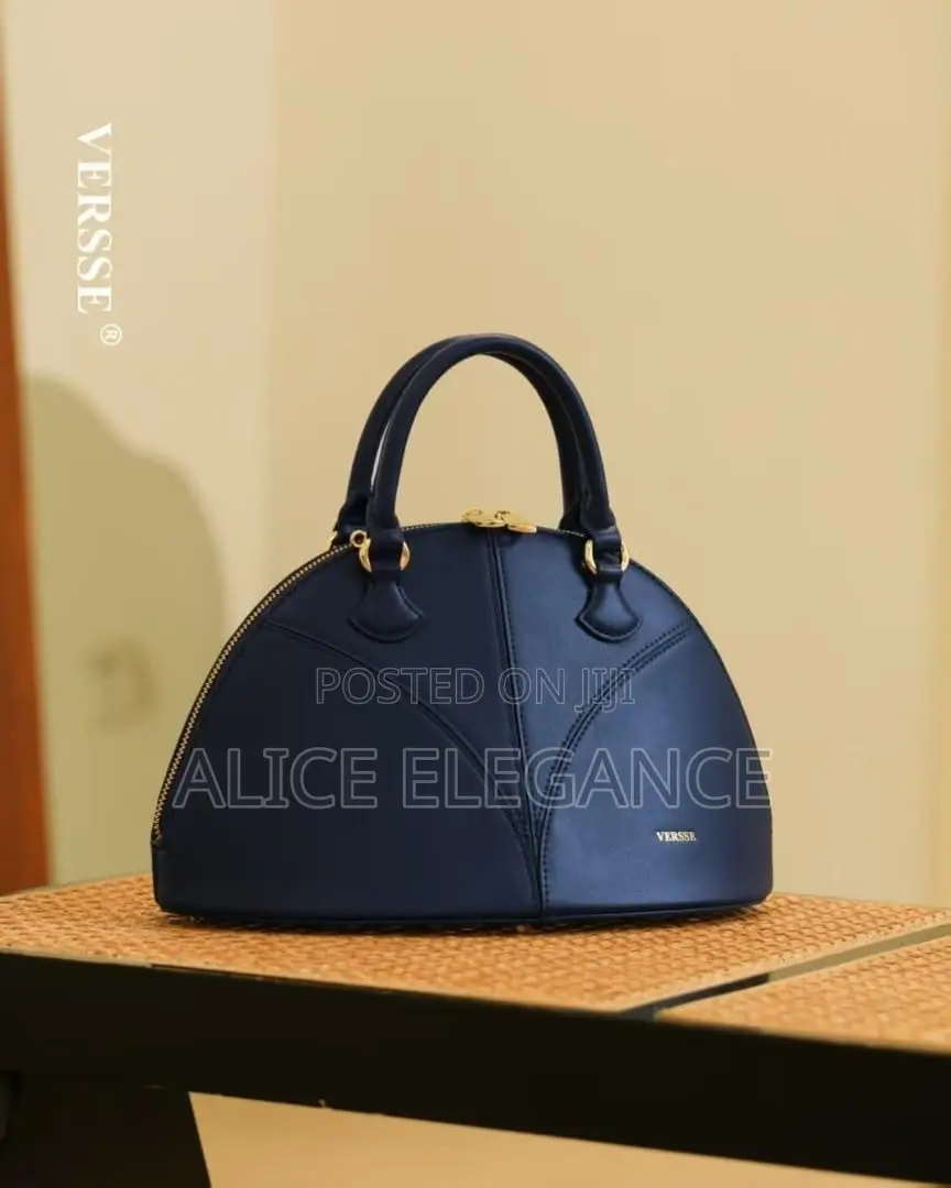 Versse Medium Size Handbag