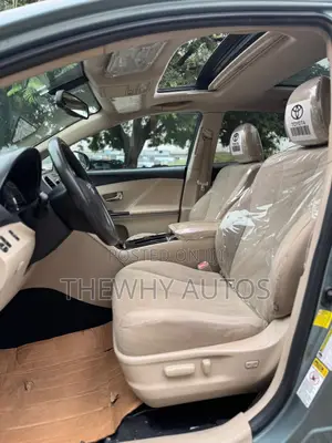 Toyota Venza AWD 2011 Green