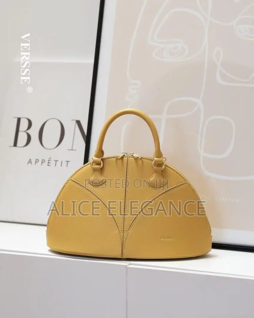 Versse Medium Size Handbag