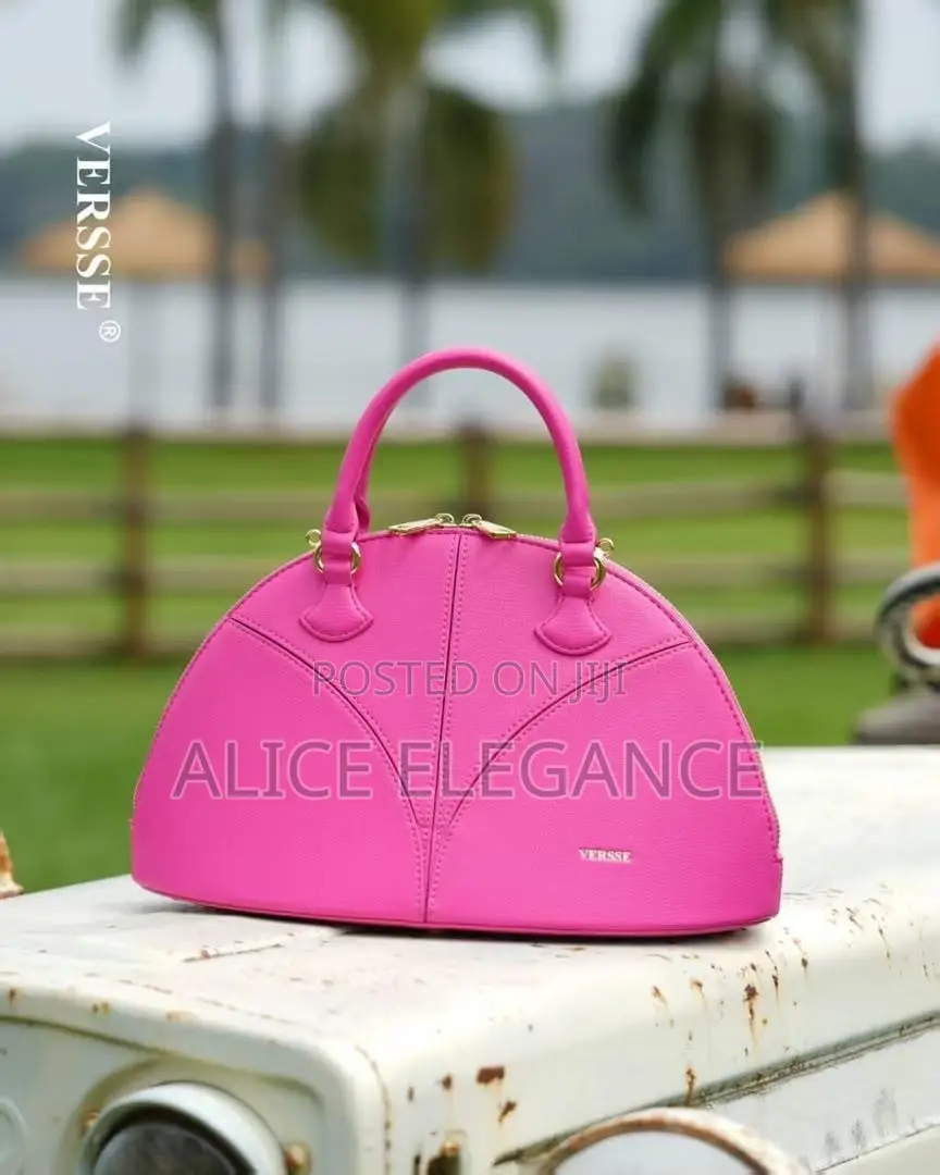 Versse Medium Size Handbag