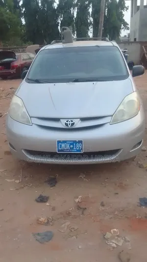 Toyota Sienna 2006