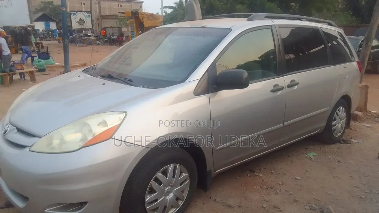 Toyota Sienna 2006