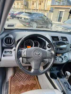 Toyota RAV4 3.5 Limited 4x4 2010 Ivory