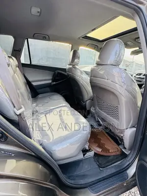 Toyota RAV4 3.5 Limited 4x4 2010 Ivory