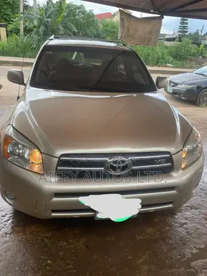 Toyota RAV4 2008 Gold