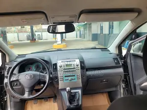 Toyota Corolla 2008 Gray