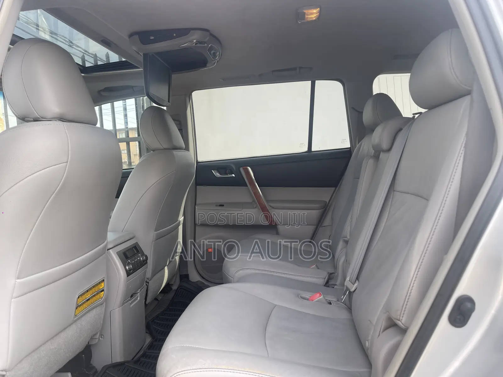 Toyota Highlander 2010 Silver