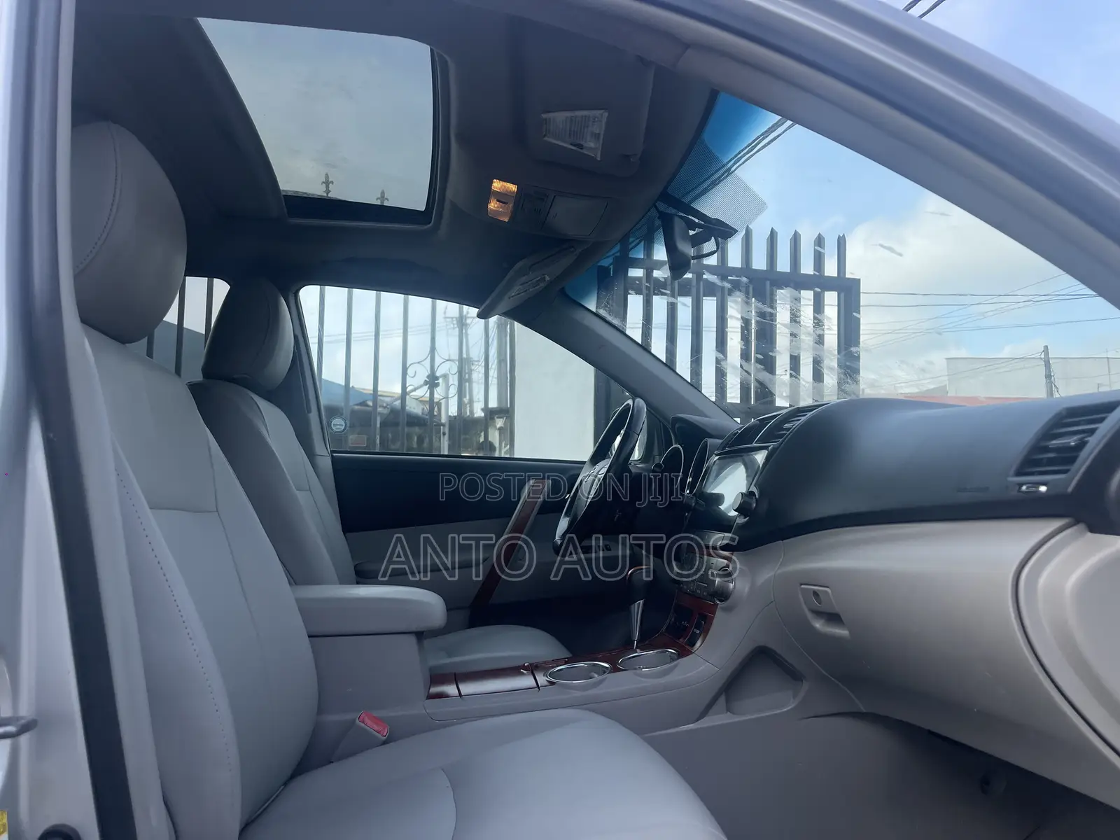 Toyota Highlander 2010 Silver