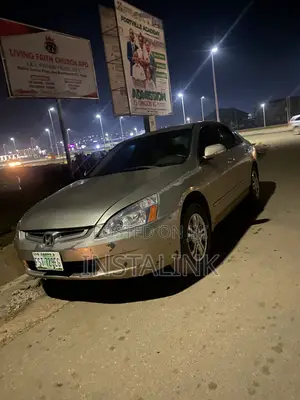 Honda Accord 2.0 Comfort Automatic 2005 Gold