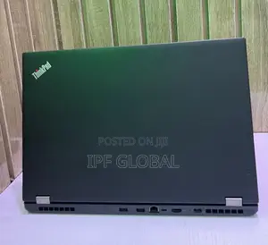 Laptop Lenovo 16GB Intel Xeon SSD 512GB