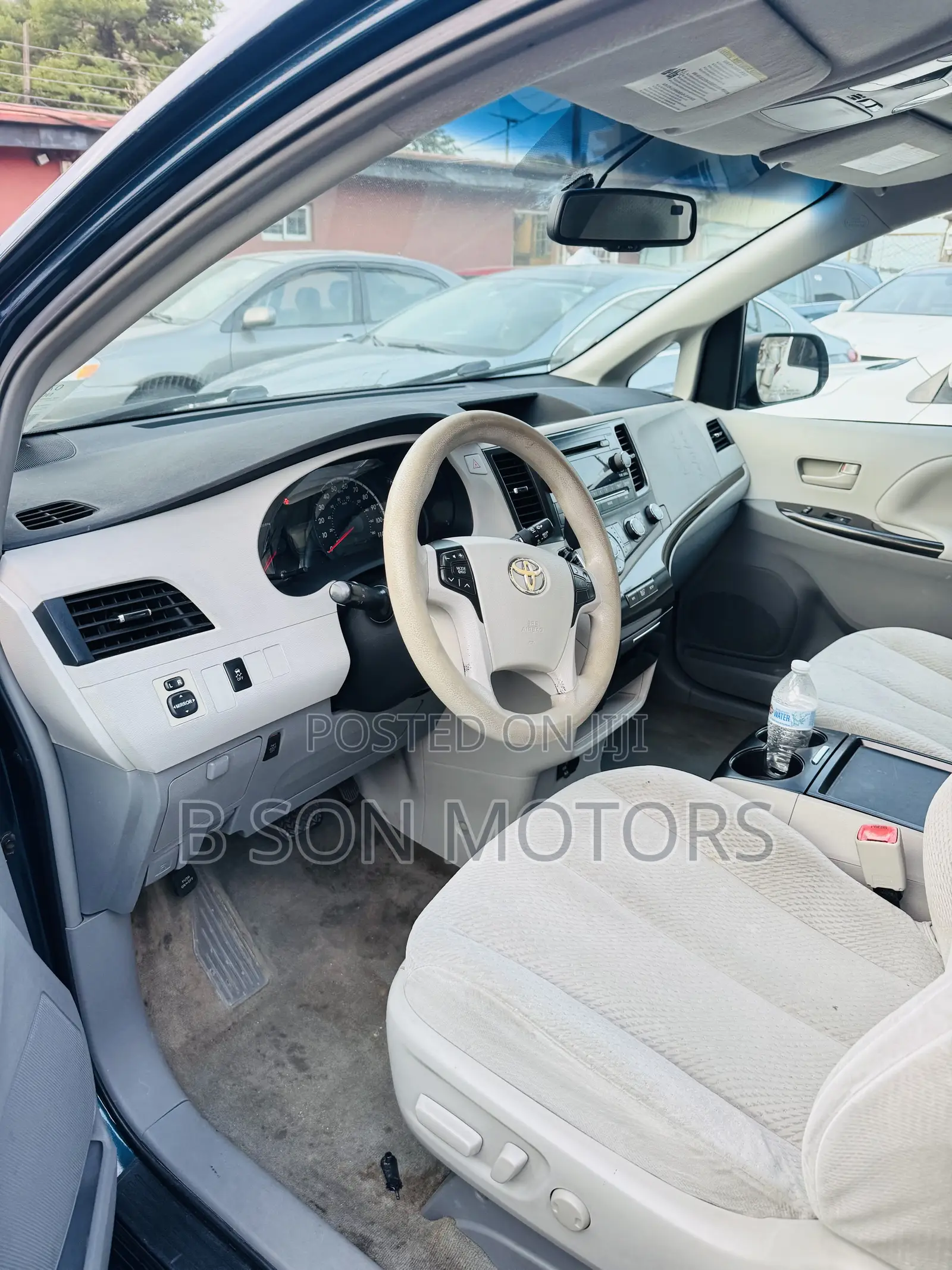 Toyota Sienna LE 7 Passenger Mobility 2012