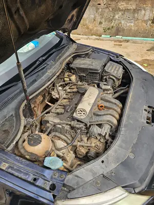 Volkswagen Passat 2013 Blue
