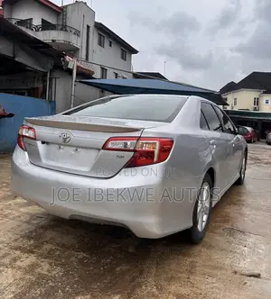 Toyota Camry SE 4dr Sedan (2.5L 4cyl 6A) 2012 Silver