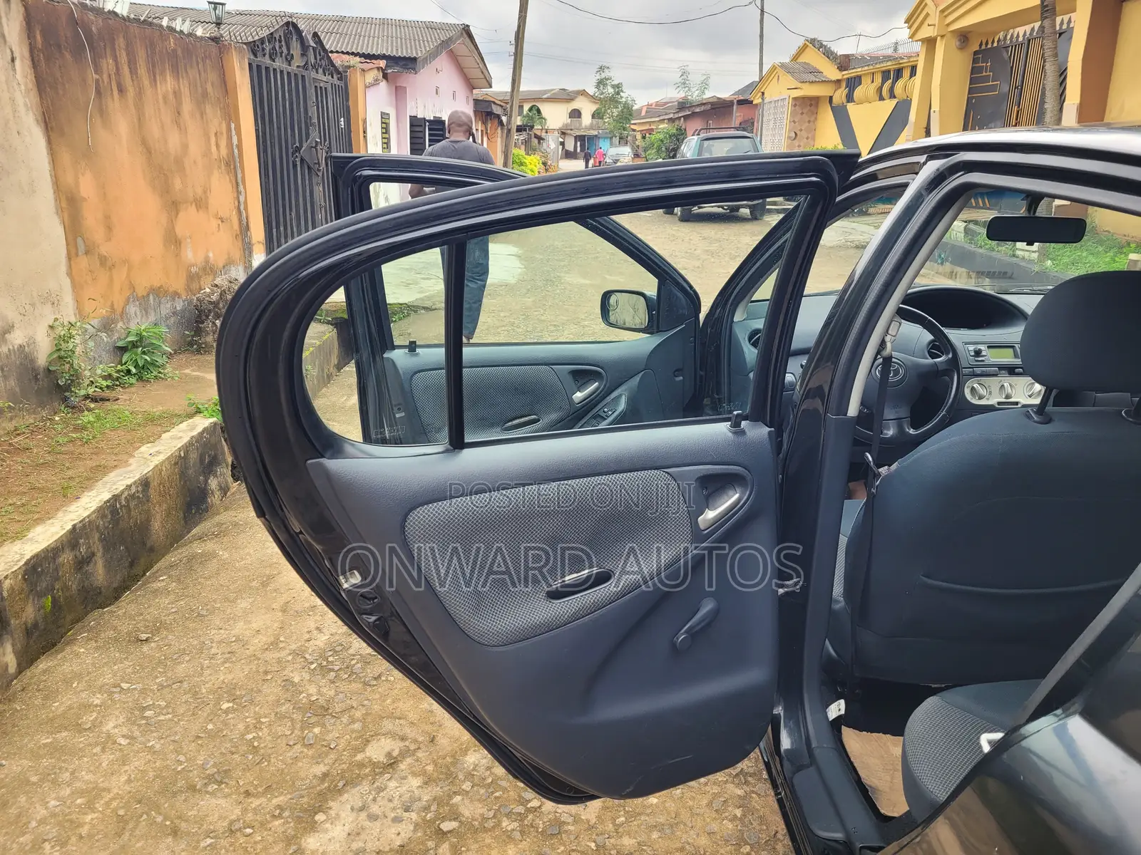 Toyota Yaris 2005 Black