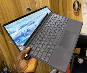 Laptop Microsoft Surface Pro 9 16GB Intel Core i7 SSD 256GB