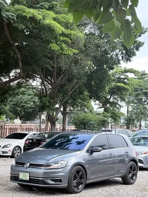 Volkswagen Golf 2022 Gray