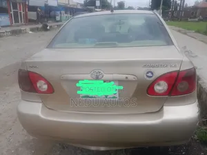 Toyota Corolla 2007 Gold