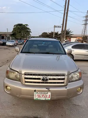 Toyota Highlander V6 2006 Gold