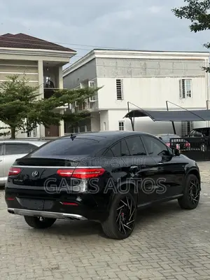 Mercedes-Benz GLE-Class 2016 Black