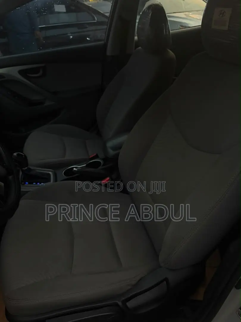 Hyundai Elantra 2015 Silver