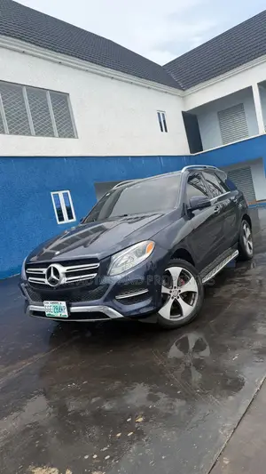 Mercedes-Benz GLE-Class GLE 350 2017 Blue