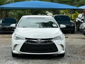 Toyota Camry 2017 White