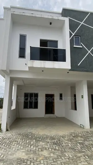 4bdrm Townhouse/Terrace in Lekki Scheme 2, Ogombo for sale