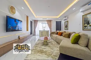 Luxury 1-Bedroom Apartment