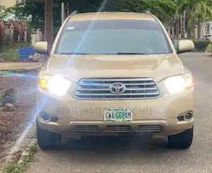 Toyota Highlander Limited 2009 Gold