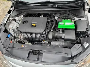 Hyundai Elantra SEL 2020 Silver