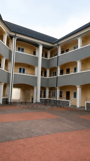 Furnished 20bdrm Apartment in Uyo for sale