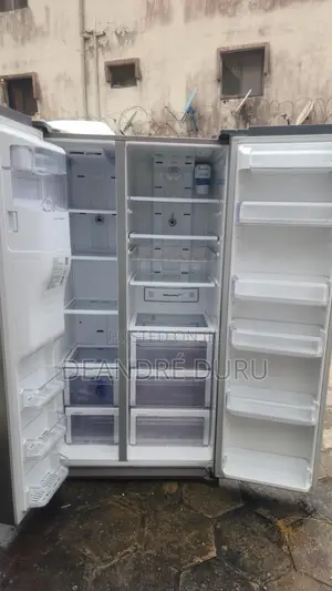 Direct Tokunbo Samsung Side-by-Side Refrigerator/ Freezer