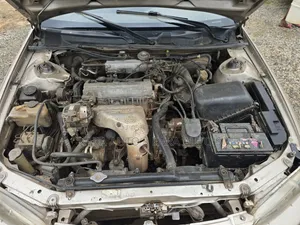 Toyota Camry 2000 Gold