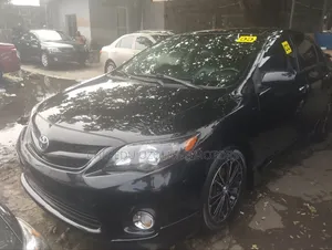 Toyota Corolla 2013 Black