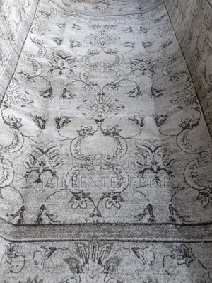 8 by 11 Netherland. Center Rug