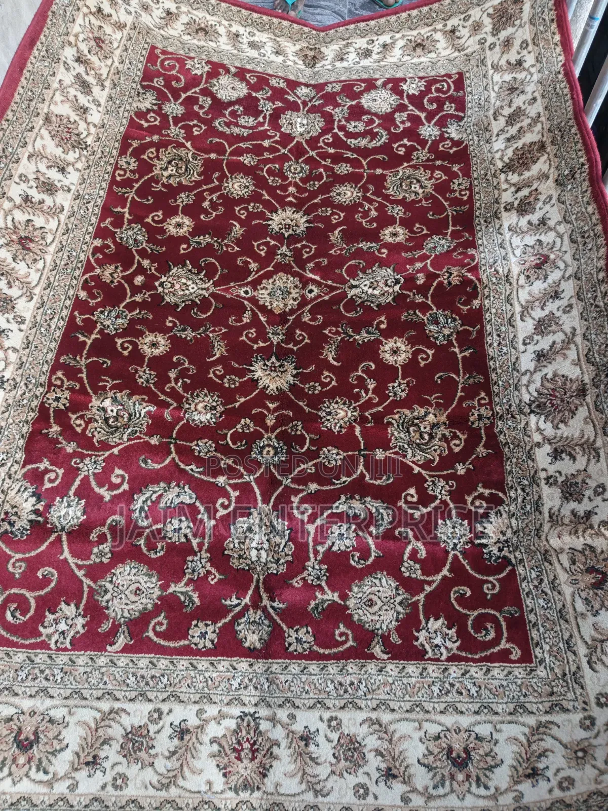 5 by 7 Direct Arabian Center Rug