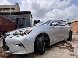 Lexus ES 2017 Silver
