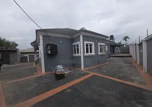 2bdrm Block of Flats in At The Back Of Royal for rent