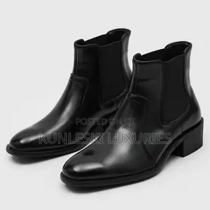 Original Heeled Patch Chelsea Leather Boot