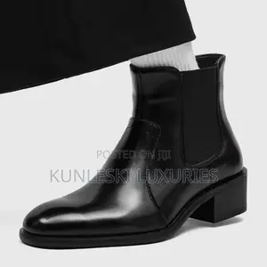 Original Heeled Patch Chelsea Leather Boot