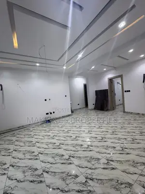 3bdrm Apartment in Lekki Phase 1 for sale