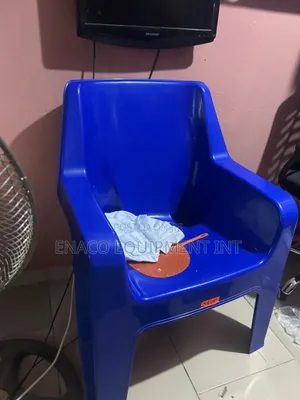 Plastic Chair With Arms and Iron Legs