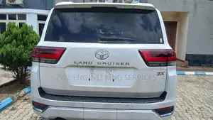 Toyota Land Cruiser 2023 White