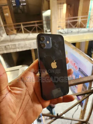 Apple iPhone 12 64 GB Gray