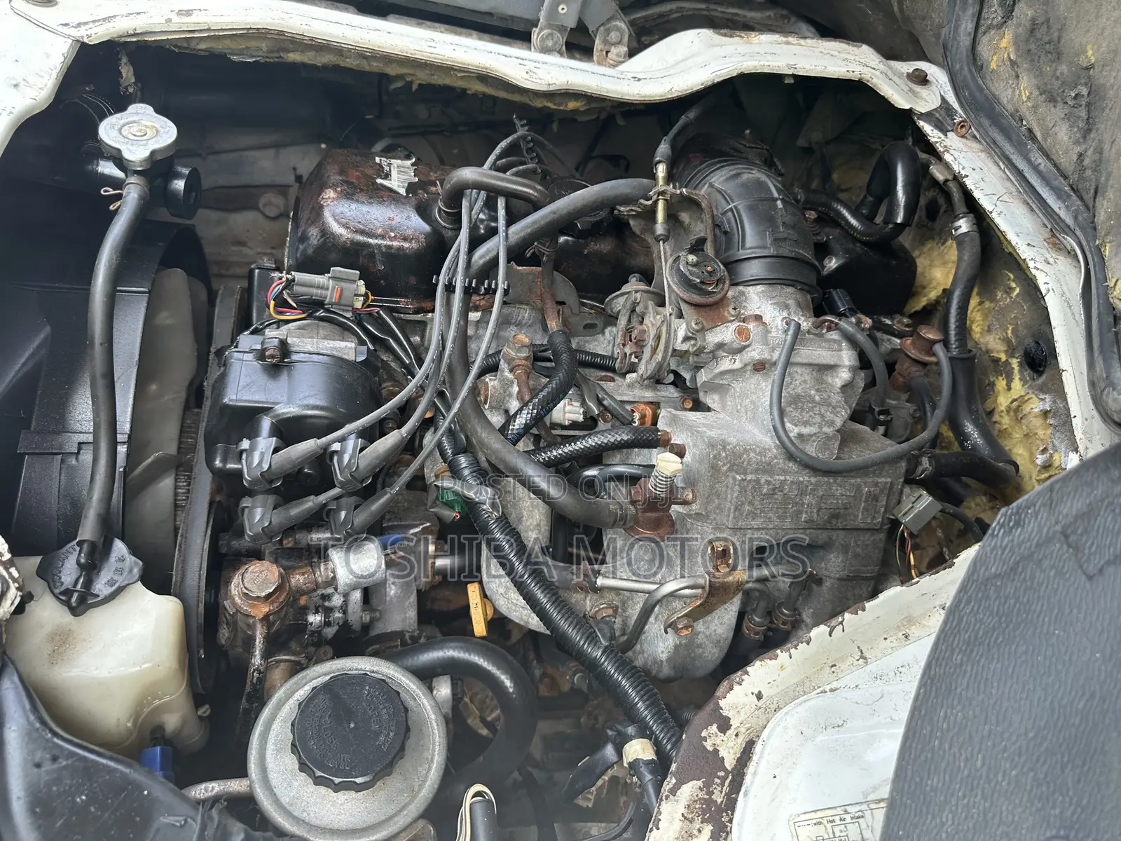 Toyota HiAce 1999 White