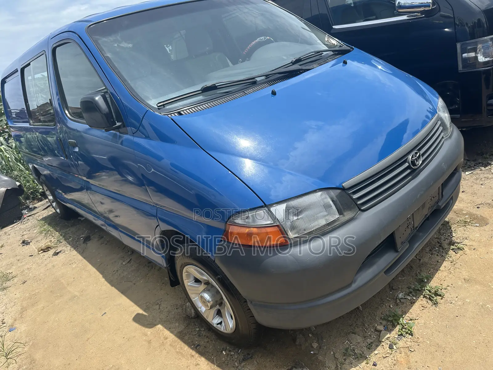 Toyota HiAce 2005 Blue